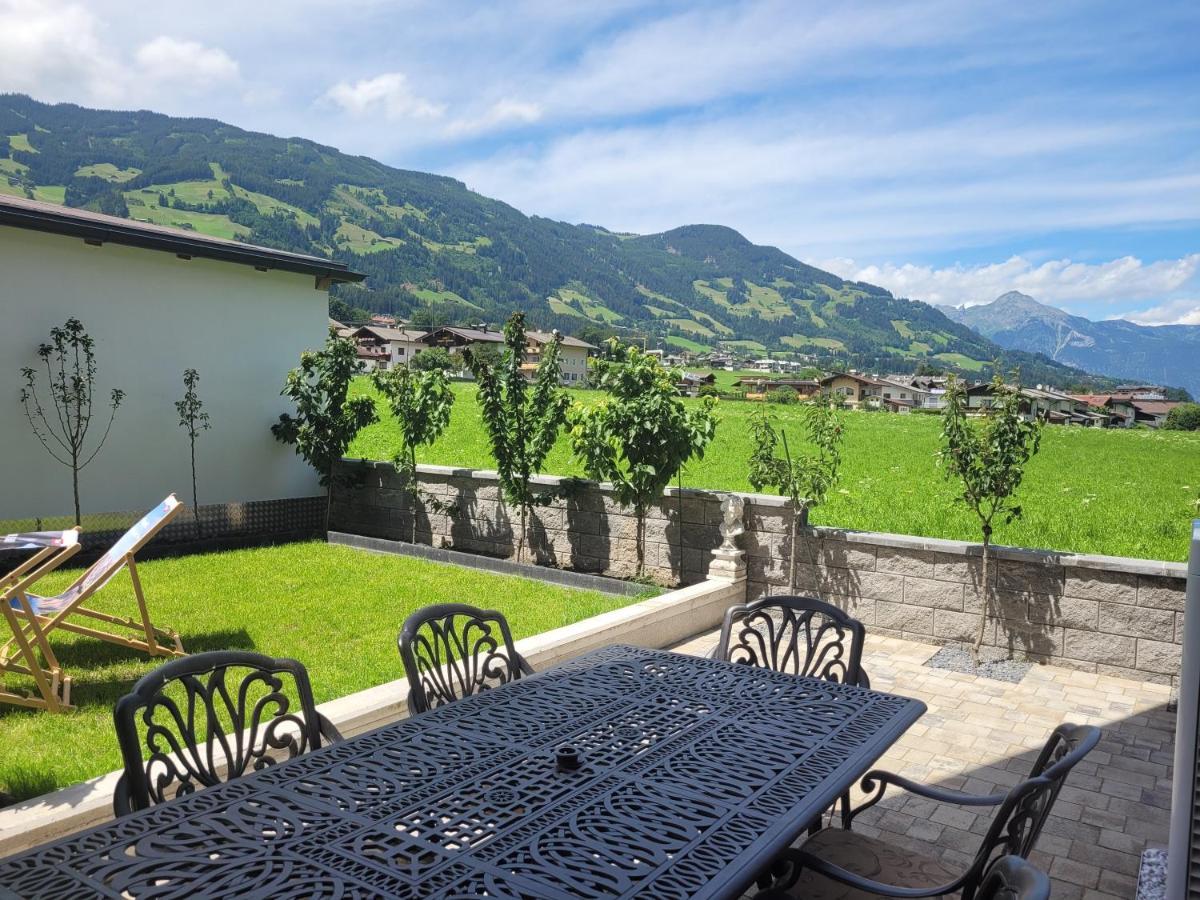 Alpen Quartier Apartamento Uderns Exterior foto