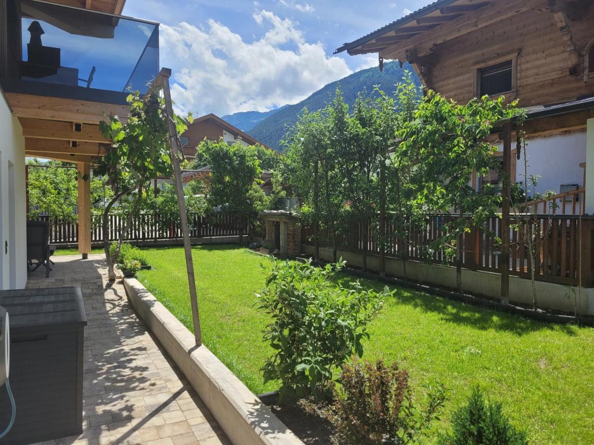 Alpen Quartier Apartamento Uderns Exterior foto