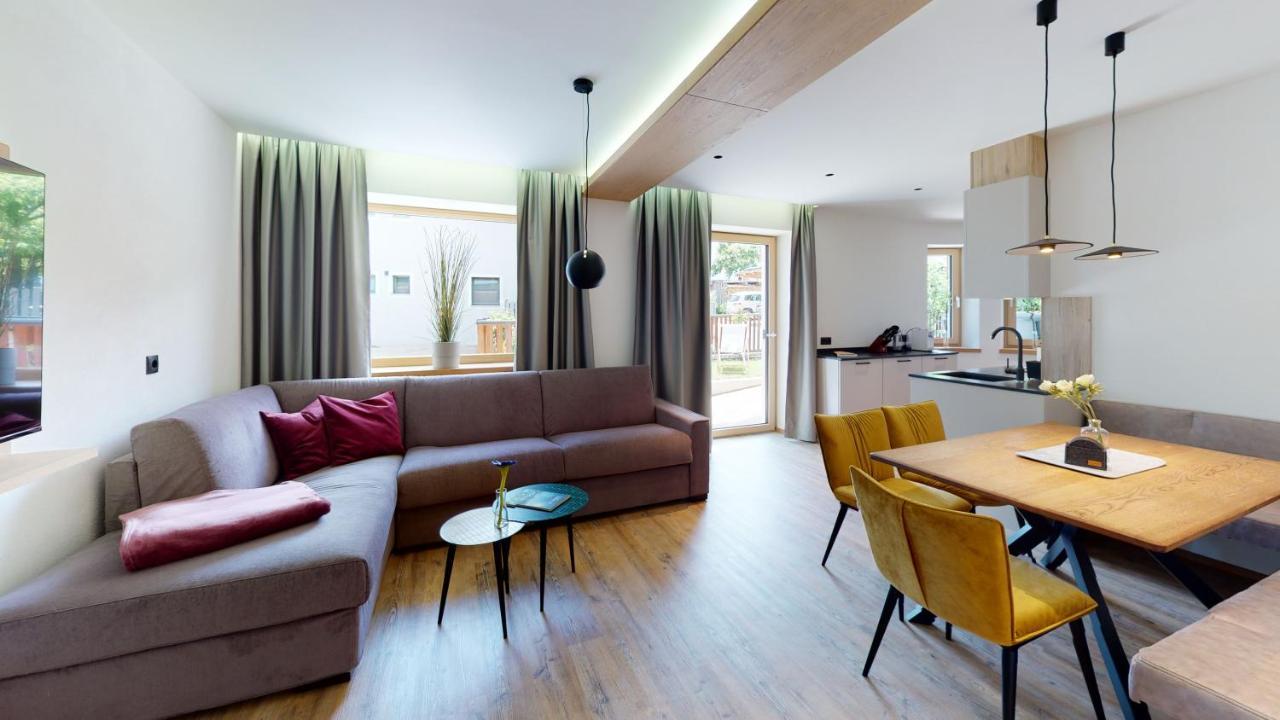 Alpen Quartier Apartamento Uderns Exterior foto